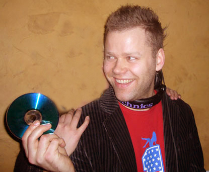 DJ 001